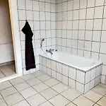 Spacious Near & Alokke Forest *
