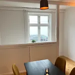 Spacious Near & Alokke Forest 公寓 欧登塞