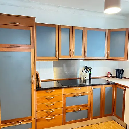 Spacious Near & Alokke Forest Appartement