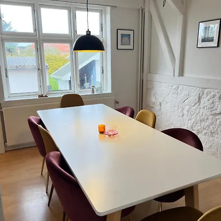 Spacious Near & Alokke Forest