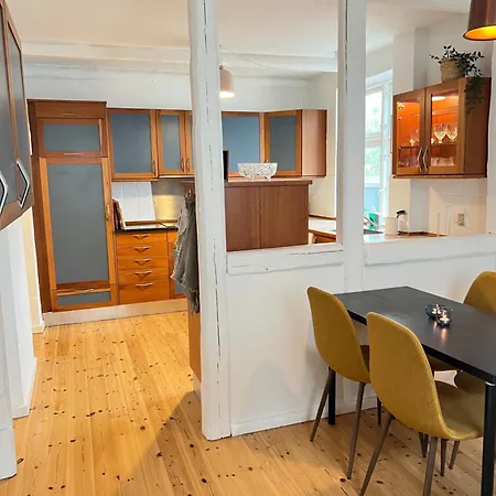 Appartement Spacious Near & Alokke Forest