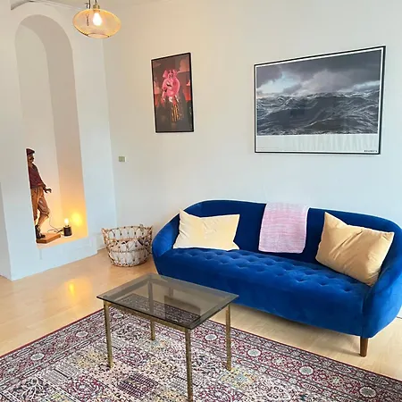 Spacious Near & Alokke Forest