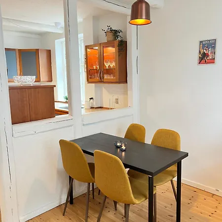 Appartement Spacious Near & Alokke Forest