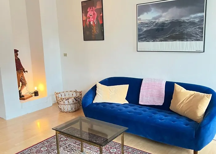 Spacious Near & Alokke Forest